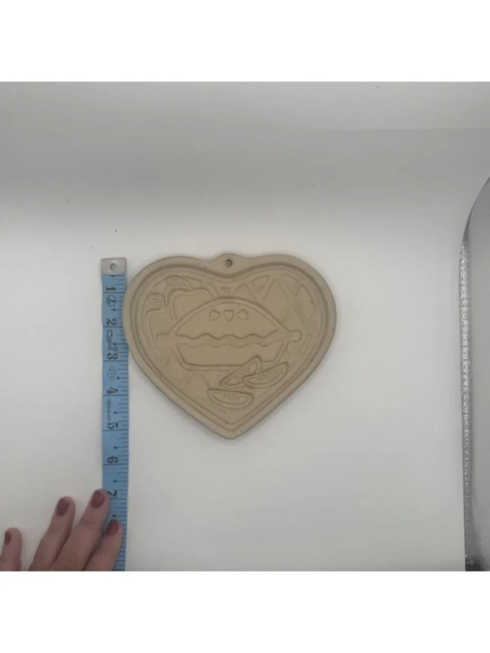 Pampered Chef WELCOME HOME HEART CLAY COOKIE MOLD 1998 PRESS Pie Heart Design